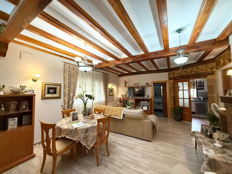 5 спальная комната Деревенский Дом продается