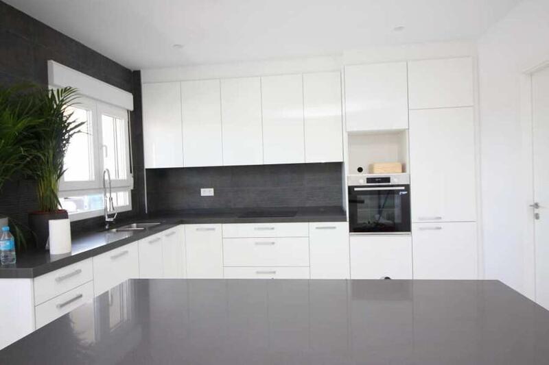 6 bedroom Villa for sale