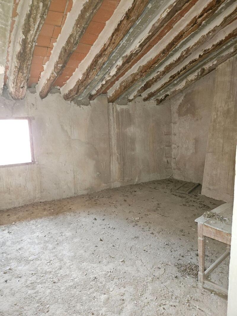 12 Schlafzimmer Landhaus zu verkaufen