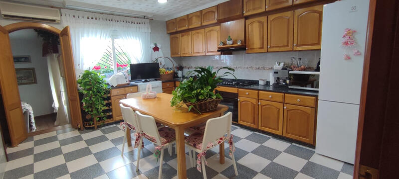 4 Schlafzimmer Villa zu verkaufen