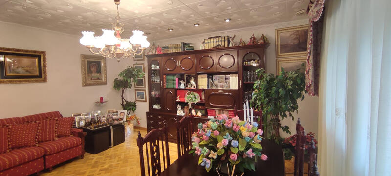 4 Schlafzimmer Villa zu verkaufen