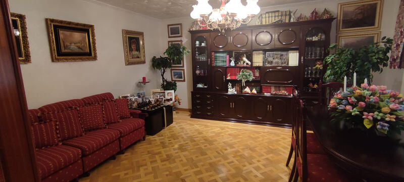 4 Schlafzimmer Villa zu verkaufen