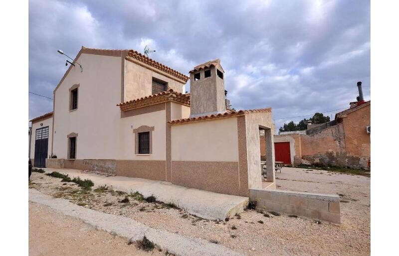 4 bedroom Country House for sale