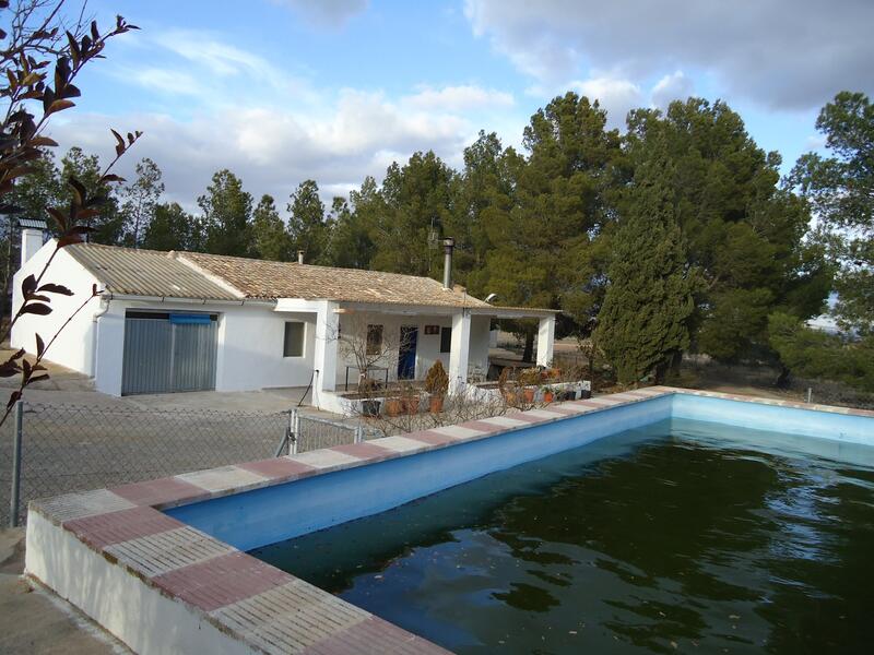 Country House for sale in Yecla, Murcia