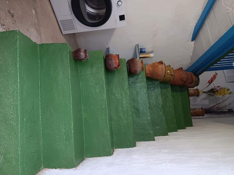 2 спальная комната городская тюрьма продается 2 спальная комната городская тюрьма продается