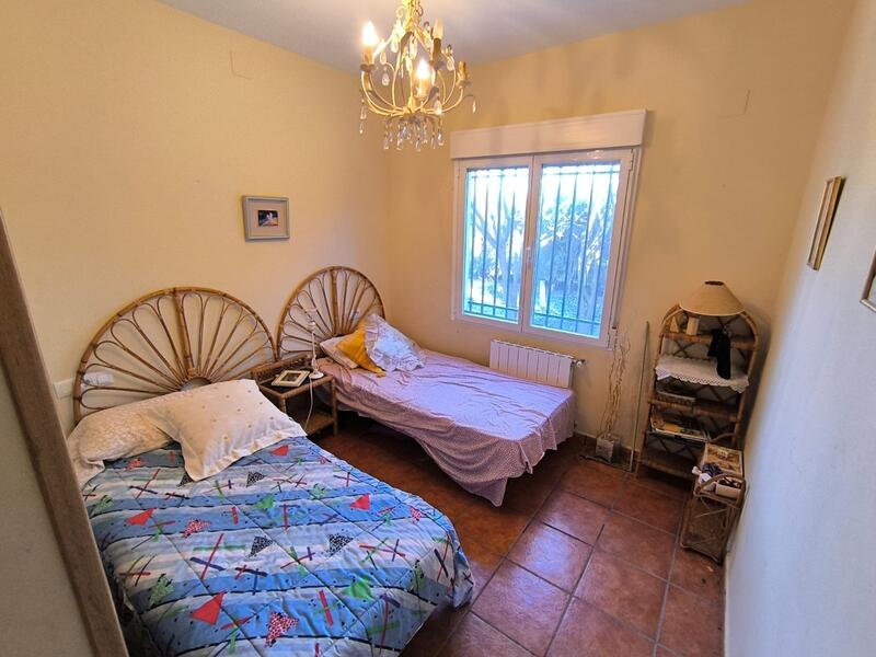 6 bedroom Villa for sale