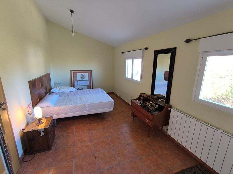 6 bedroom Villa for sale