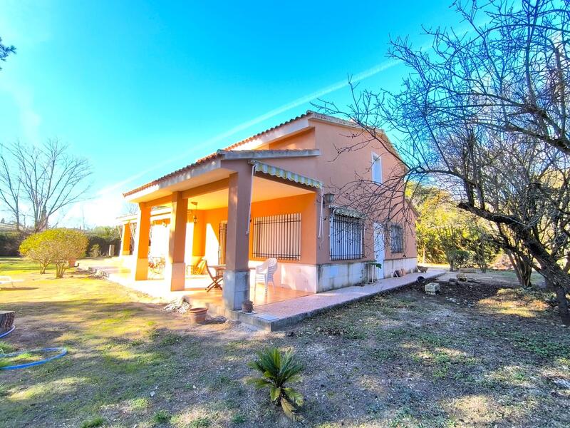 6 bedroom Villa for sale