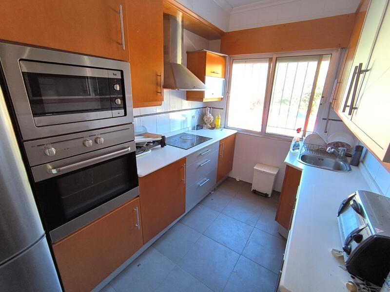 6 bedroom Villa for sale