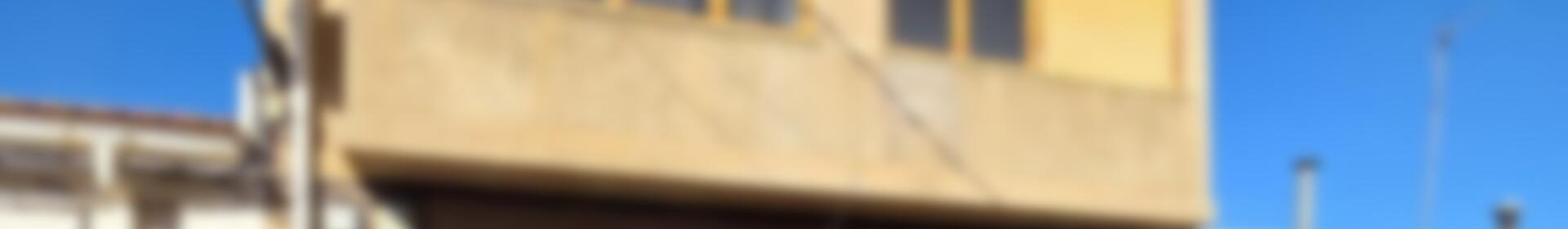 8 bedroom Townhouse for sale