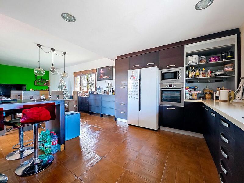 4 bedroom Villa for sale 4 bedroom Villa for sale