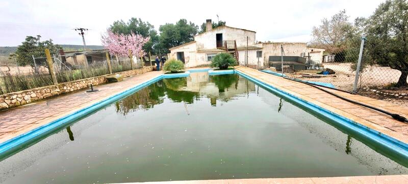 3 bedroom Country House for sale