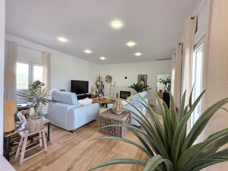 4 bedroom Villa for sale