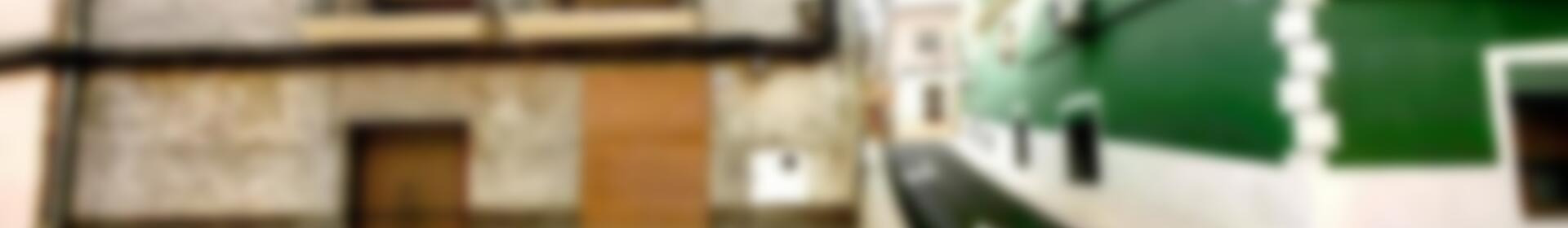 5 bedroom Townhouse for sale