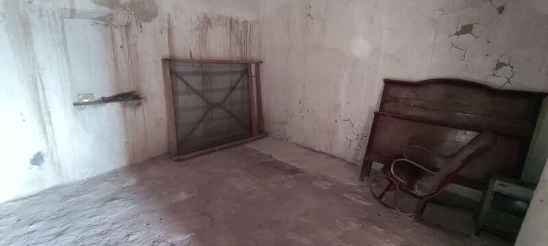 4 slaapkamer Gezinswoning Te koop