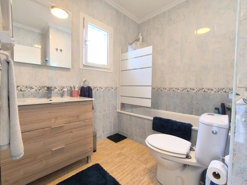 3 slaapkamer Villa Te koop 3 slaapkamer Villa Te koop