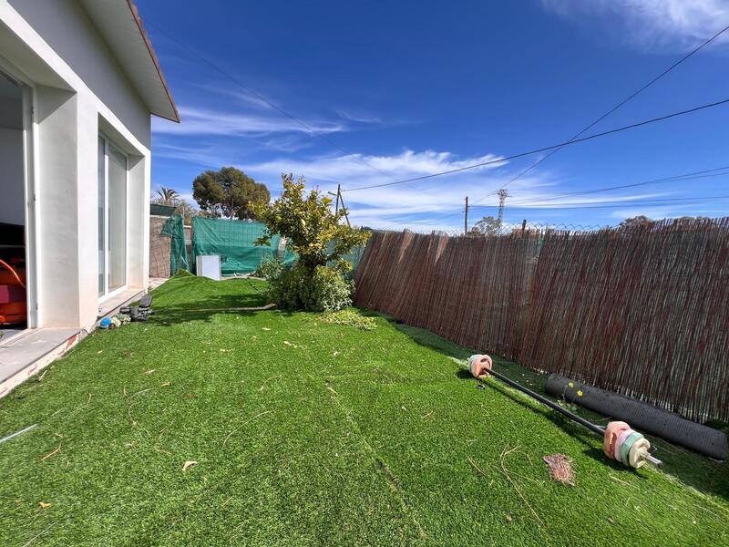 3 спальная комната Деревенский Дом продается