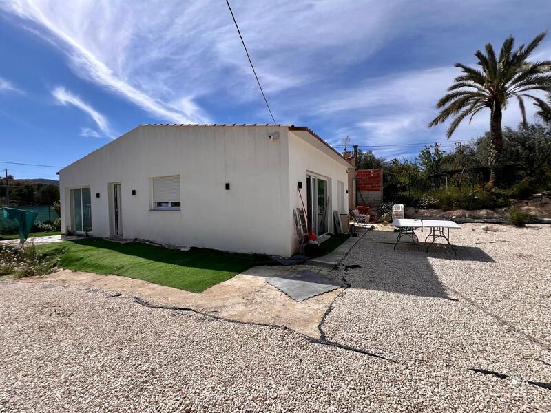 3 спальная комната Деревенский Дом продается