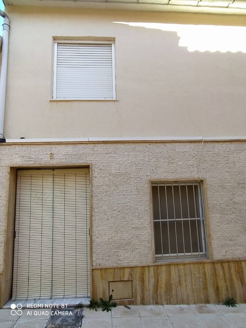 Townhouse for sale in Monóvar, Alicante