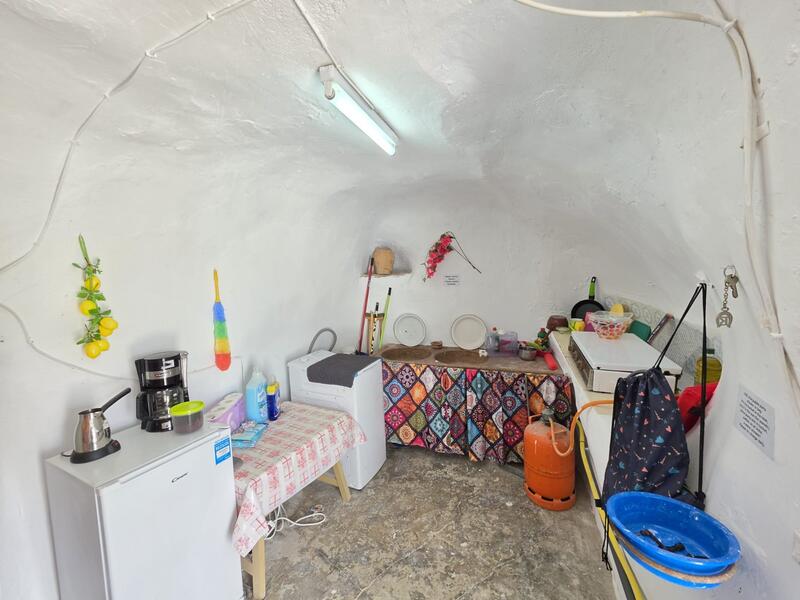2 chambre Maison Troglodyte à vendre