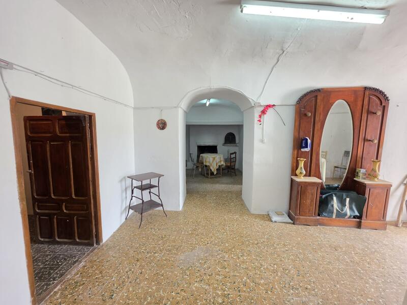 2 chambre Maison Troglodyte à vendre