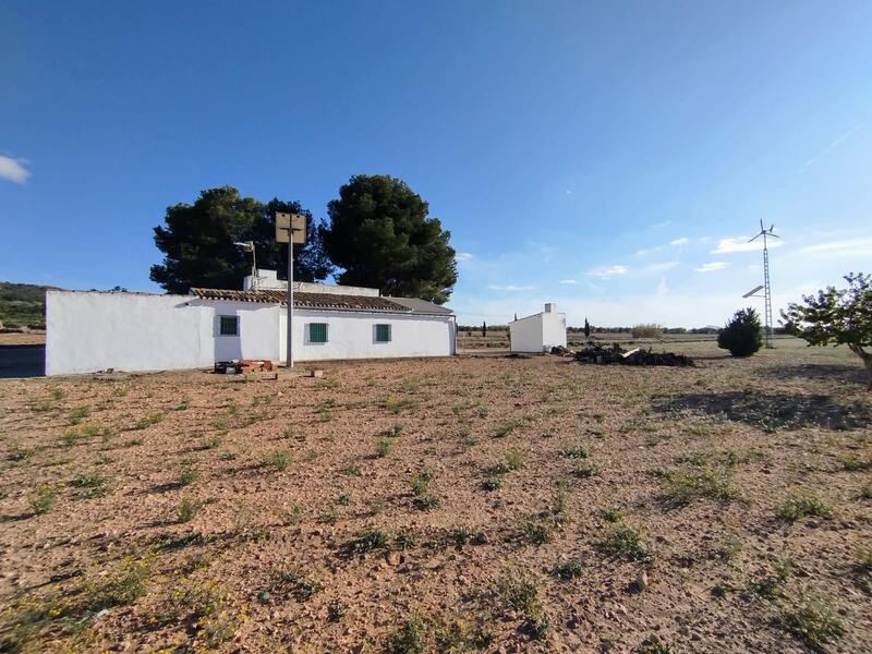 3 bedroom Country House for sale