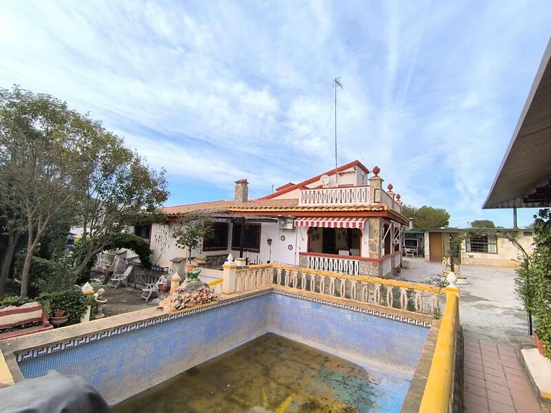3 Cuarto Villa en venta