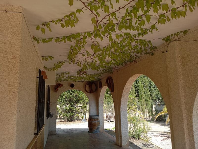 5 bedroom Villa for sale