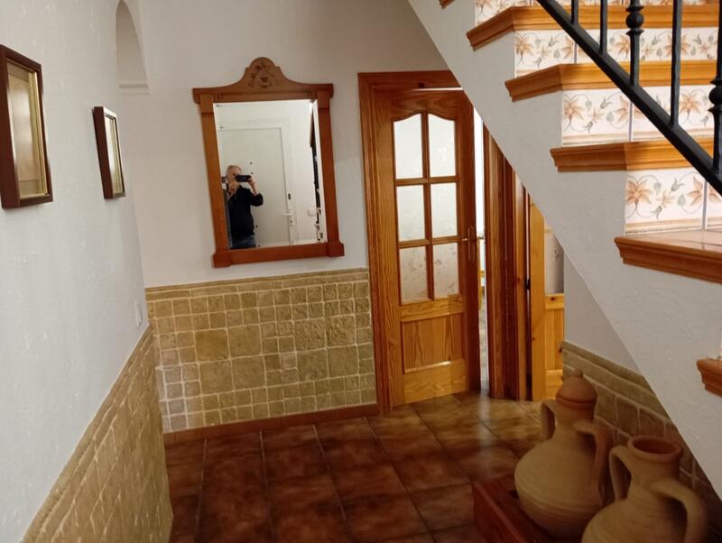 5 bedroom Villa for sale