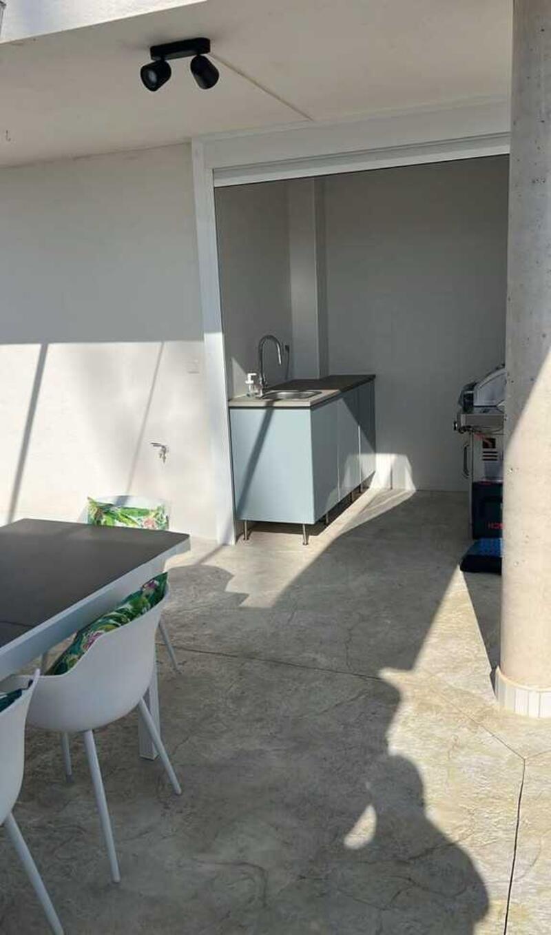 3 bedroom Townhouse for sale