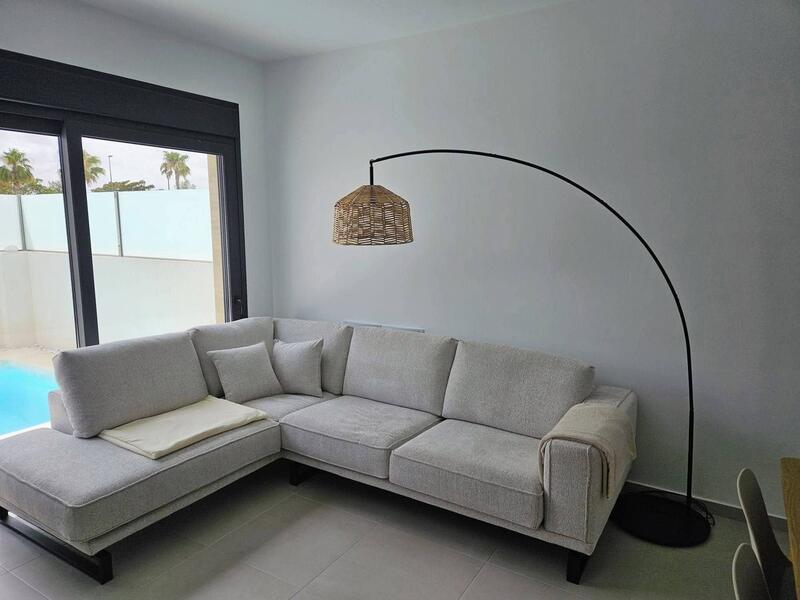 3 bedroom Townhouse for sale