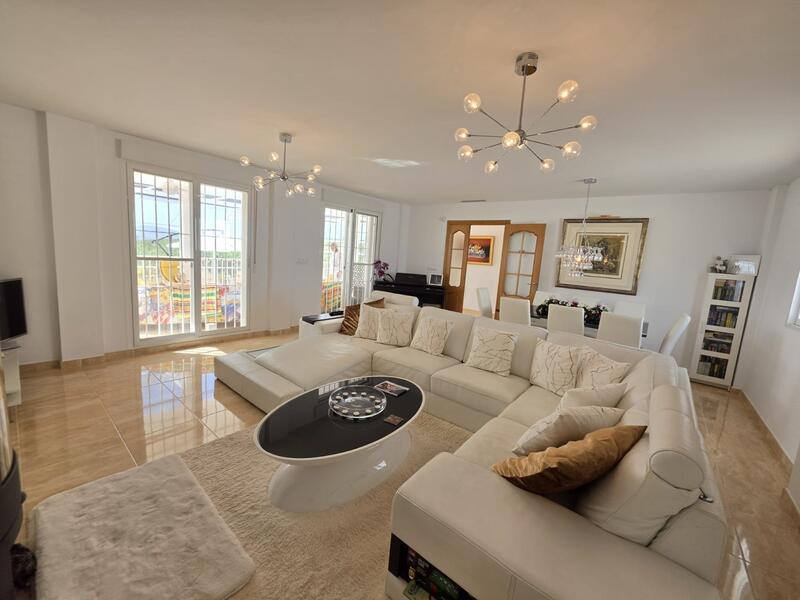 3 bedroom Villa for sale