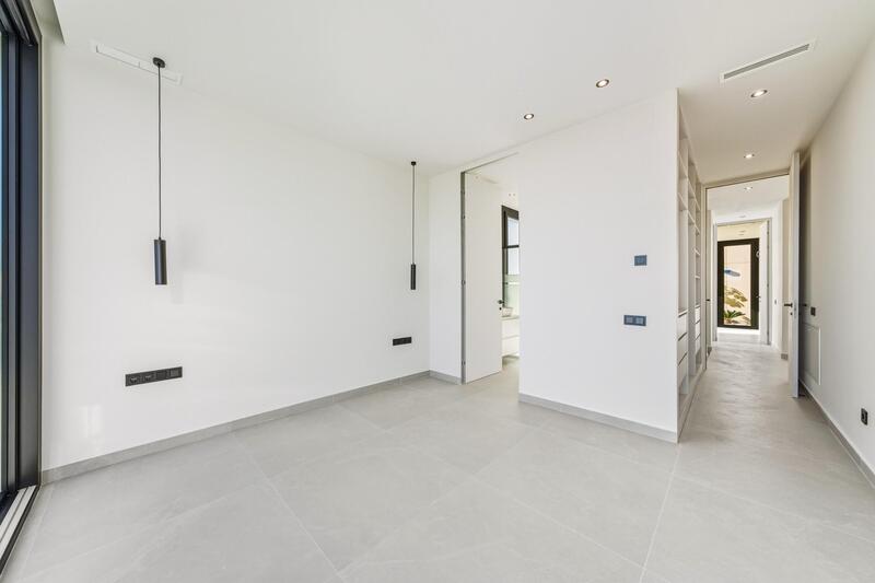 4 slaapkamer Villa Te koop