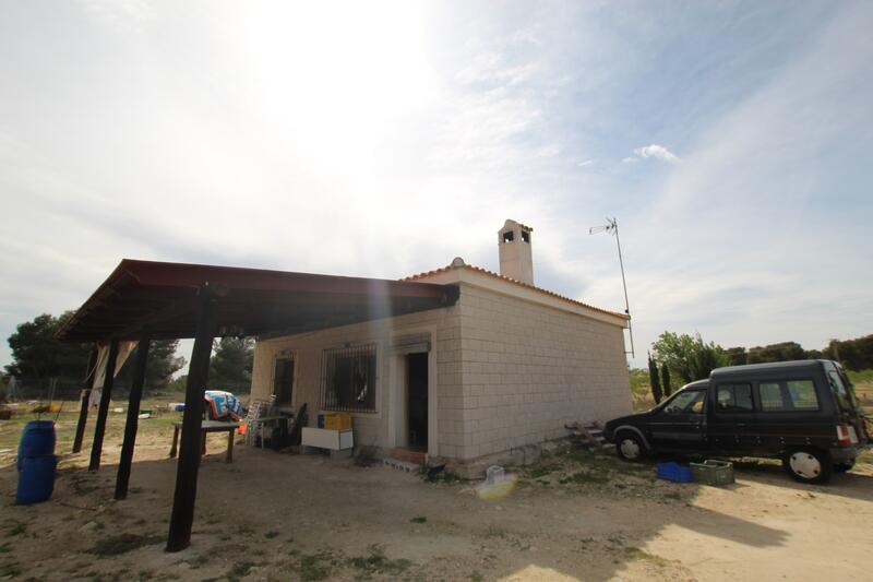 Lantställe till salu i Monóvar, Alicante