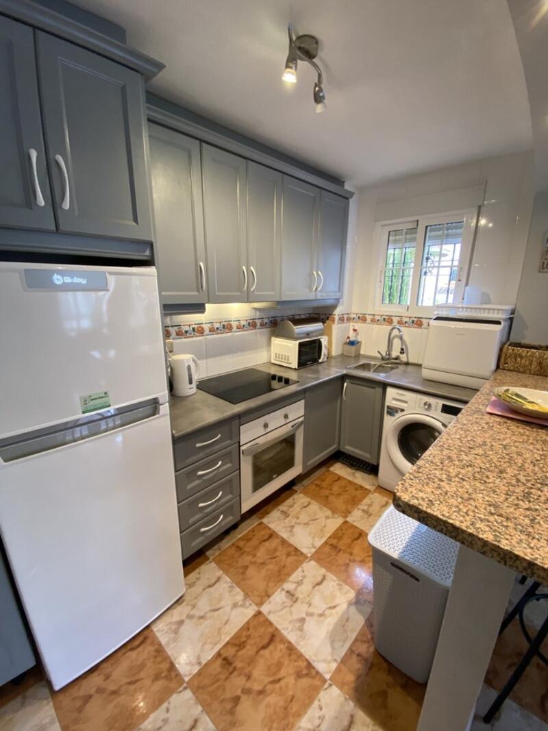 2 bedroom Townhouse for sale