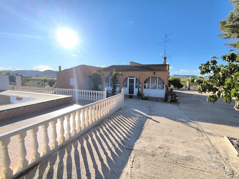 4 chambre Auberge à vendre
