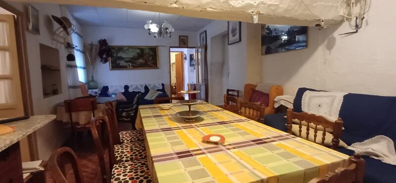 6 bedroom Country House for sale 6 bedroom Country House for sale