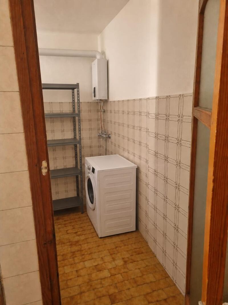 4 спальная комната квартира продается 4 спальная комната квартира продается