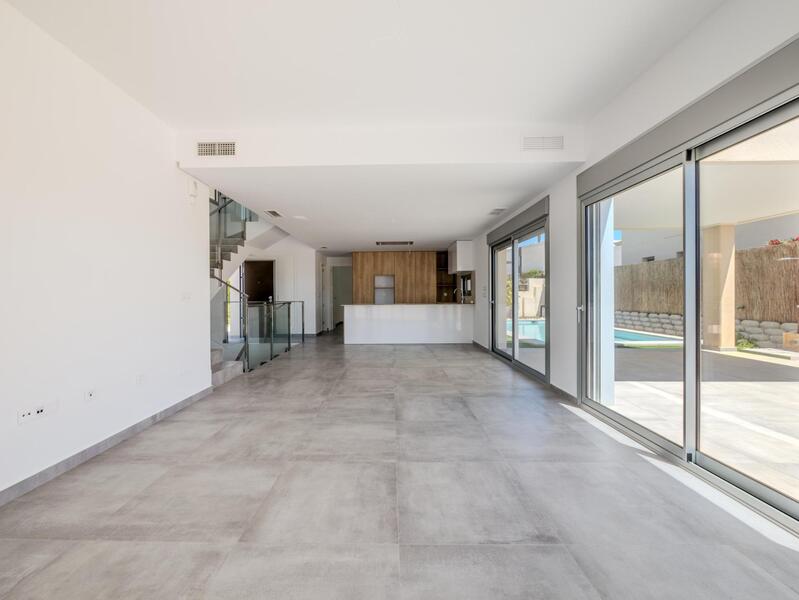 4 slaapkamer Villa Te koop 4 slaapkamer Villa Te koop