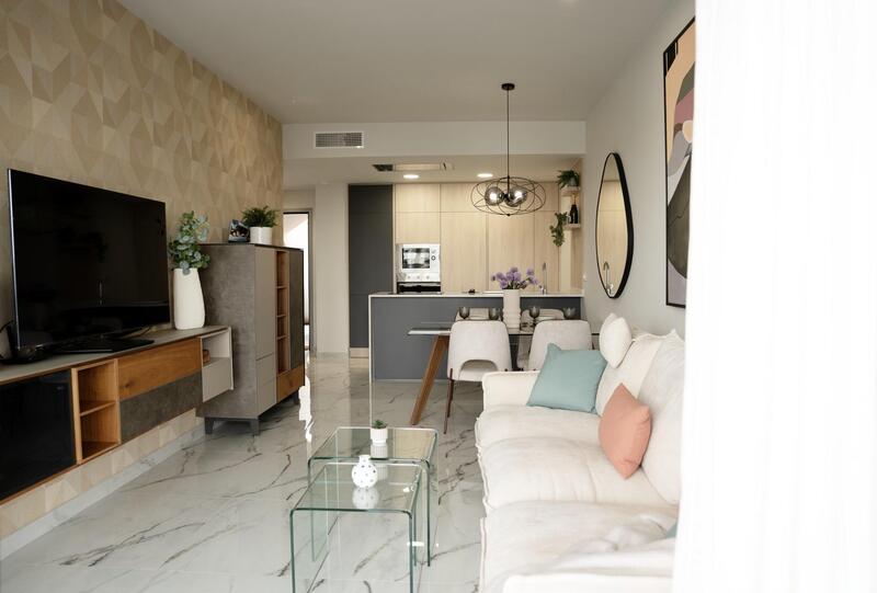 2 slaapkamer Gezinswoning Te koop 2 slaapkamer Gezinswoning Te koop