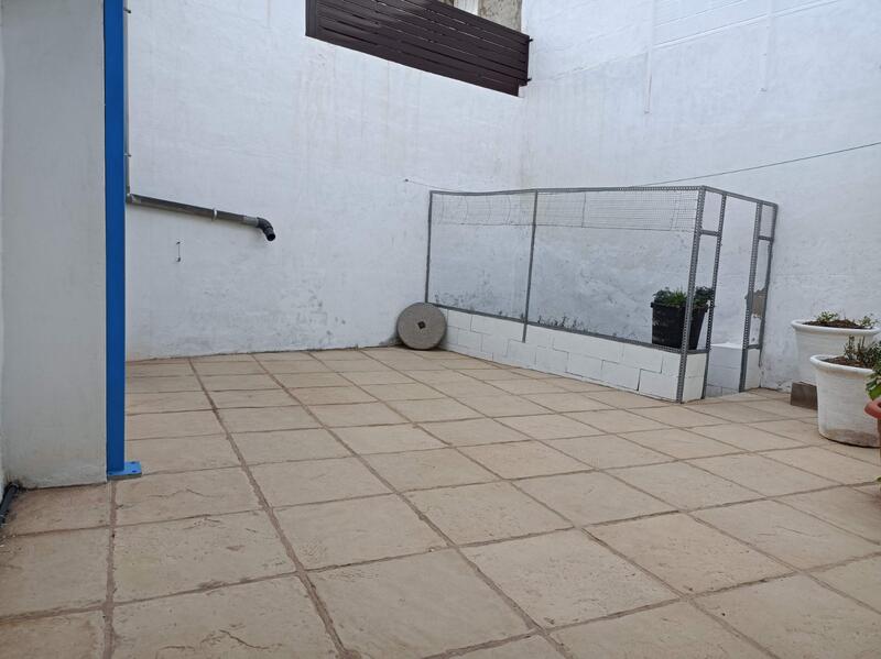 3 bedroom Townhouse for sale