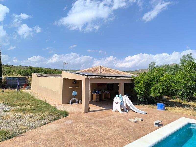 2 bedroom Country House for sale 2 bedroom Country House for sale