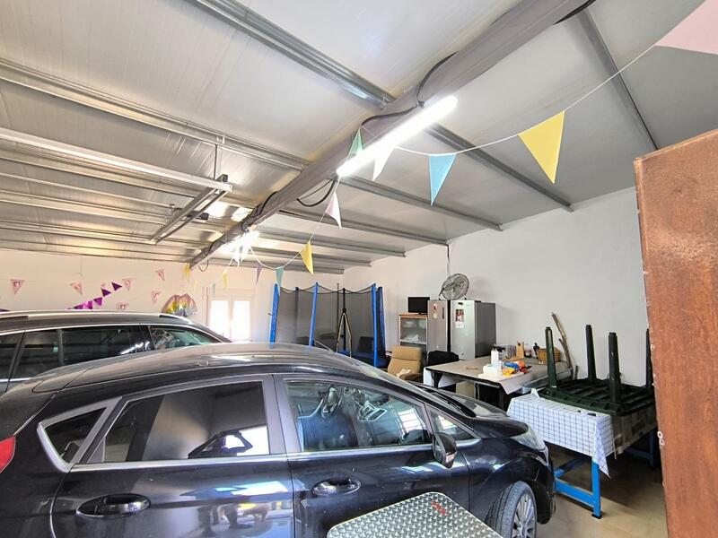 2 bedroom Country House for sale 2 bedroom Country House for sale