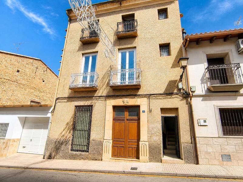 Country House for sale in Pinoso, Alicante