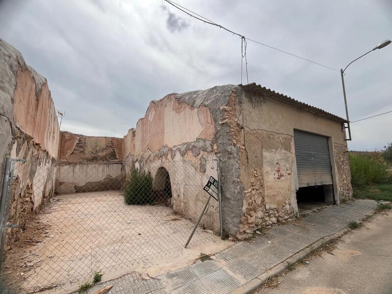 Country House for sale in Pinoso, Alicante Country House for sale in Pinoso, Alicante