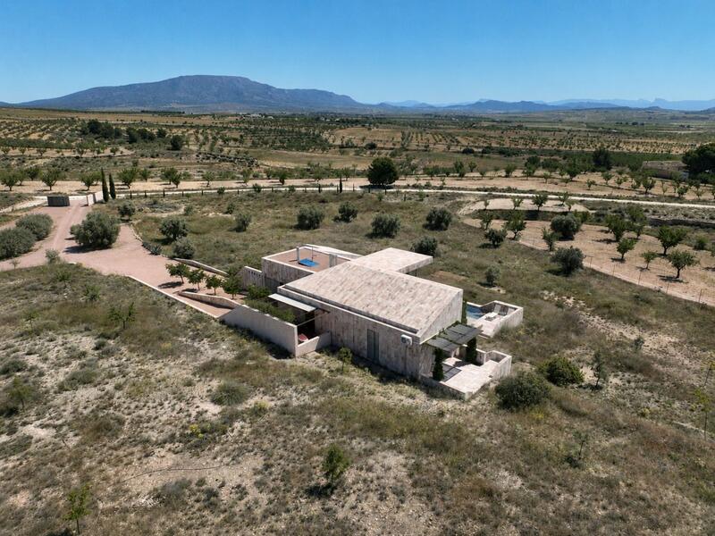 3 slaapkamer Villa Te koop 3 slaapkamer Villa Te koop