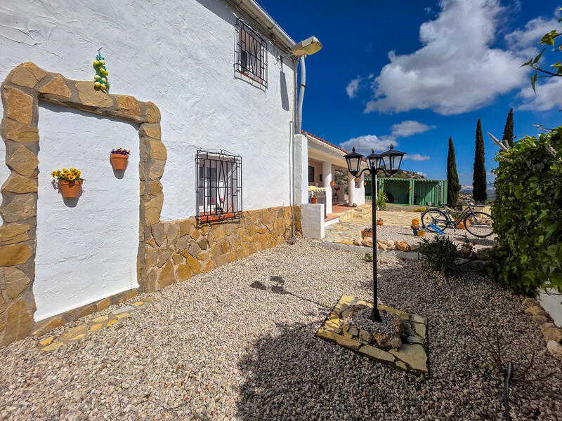 4 bedroom Villa for sale