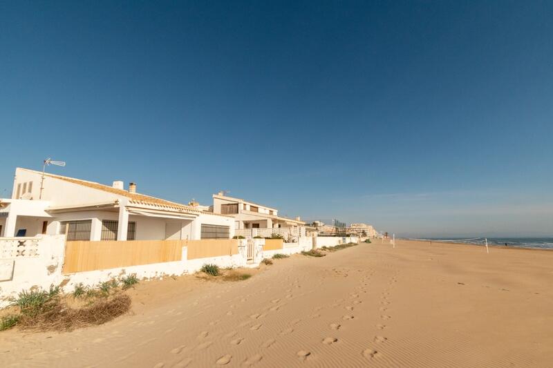 Villa til salg i Guardamar del Segura, Alicante