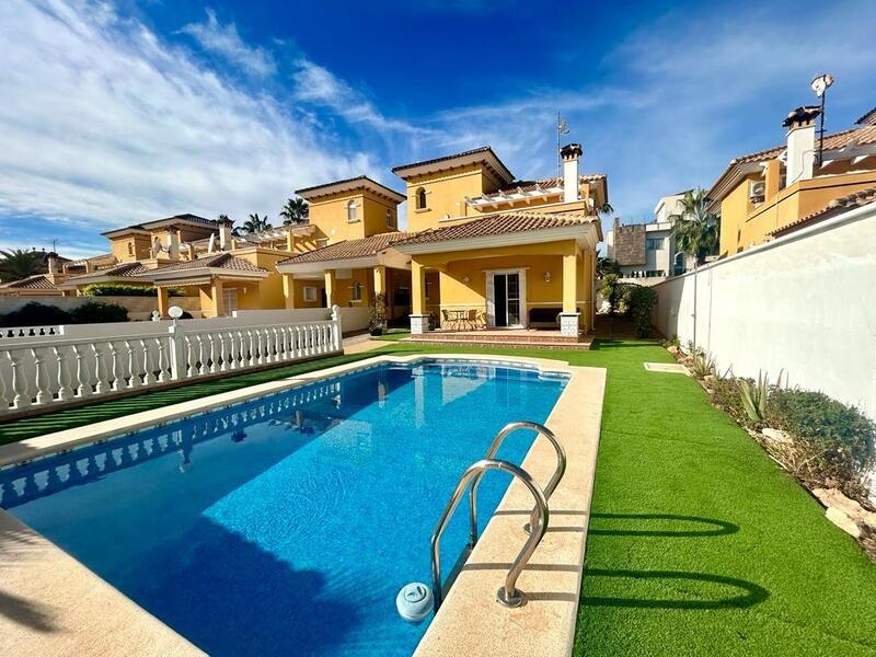 4 bedroom Villa for sale