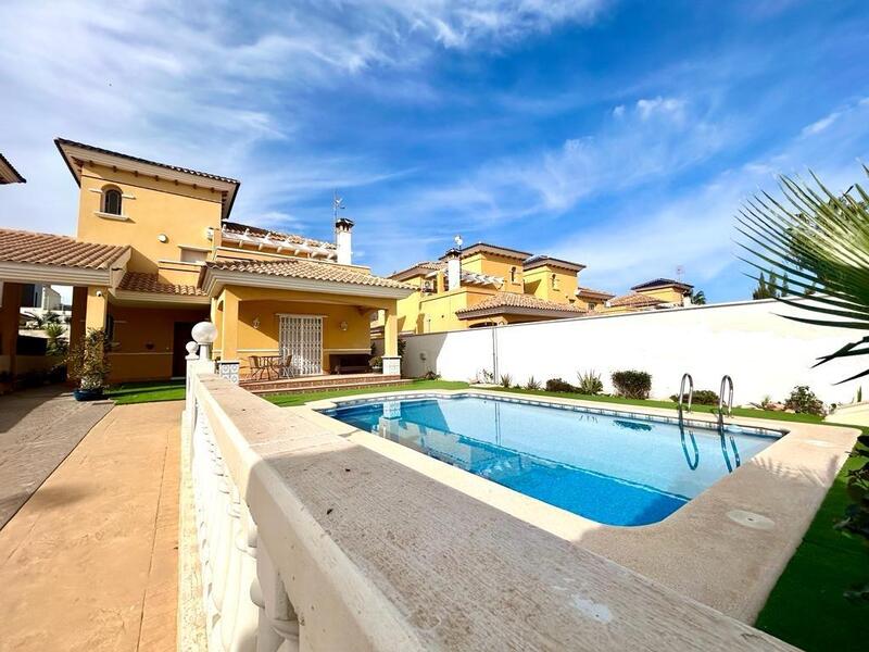 4 bedroom Villa for sale
